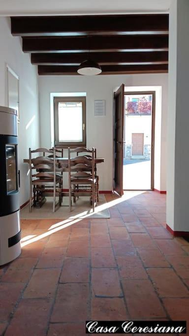 Villa Antica Torre Del Castello Casa Ceresiana à Carabietta Extérieur photo