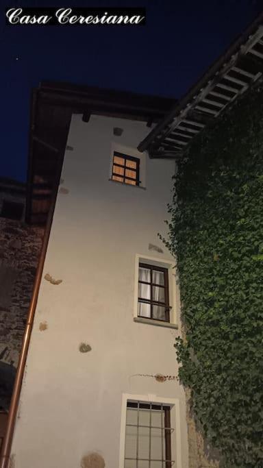 Villa Antica Torre Del Castello Casa Ceresiana à Carabietta Extérieur photo